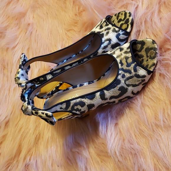 J.Renee Shoes - J.Renee Animal Print Shoes